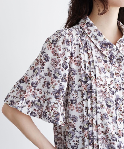 osharewalker（オシャレウォーカー）の「『花柄フレア袖ブラウス』（シャツ/ブラウス・レディース・オフホワイト/ブラック・1/2）」の10枚目の写真