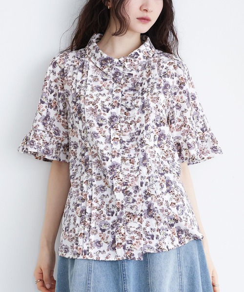 osharewalker（オシャレウォーカー）の「『花柄フレア袖ブラウス』（シャツ/ブラウス・レディース・オフホワイト/ブラック・1/2）」の5枚目の写真