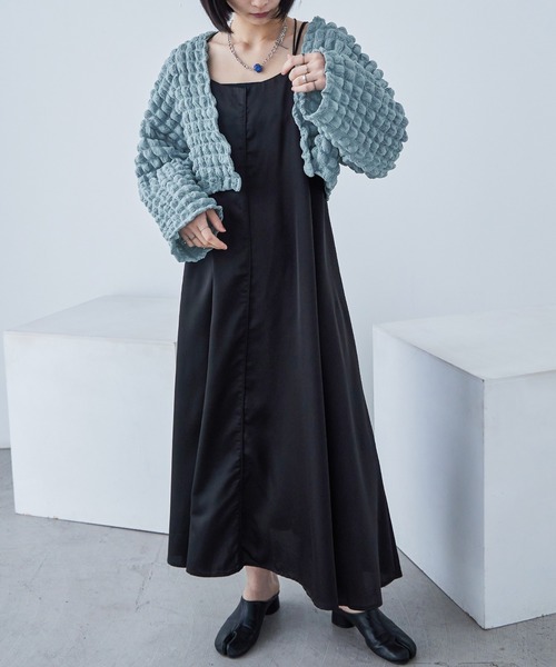Fashion Letter(ファッションレター)の「ぽこぽこショートボレロ(カーディガン/ボレロ・レディース・ブラック/オフホワイト/イエロー/ブルー・M)」の6枚目の写真