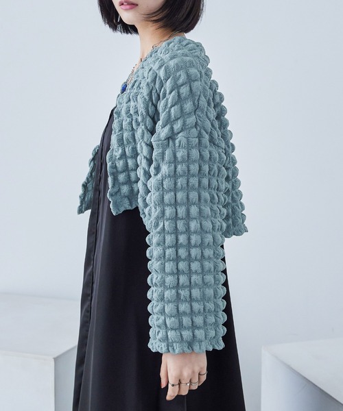 Fashion Letter(ファッションレター)の「ぽこぽこショートボレロ(カーディガン/ボレロ・レディース・ブラック/オフホワイト/イエロー/ブルー・M)」の16枚目の写真