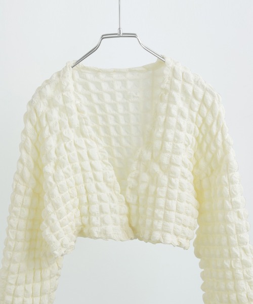 Fashion Letter(ファッションレター)の「ぽこぽこショートボレロ(カーディガン/ボレロ・レディース・ブラック/オフホワイト/イエロー/ブルー・M)」の18枚目の写真