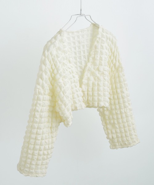 Fashion Letter(ファッションレター)の「ぽこぽこショートボレロ(カーディガン/ボレロ・レディース・ブラック/オフホワイト/イエロー/ブルー・M)」の13枚目の写真