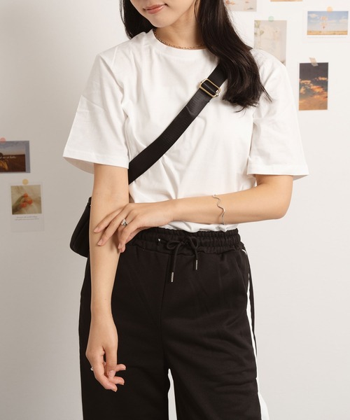NinaetLina（ニナエリナ）の「クルーネック無地半袖Tシャツ（Tシャツ/カットソー・レディース・チャコールグレー/ピンク/ブラック/ホワイト・L/XL/M）」の5枚目の写真