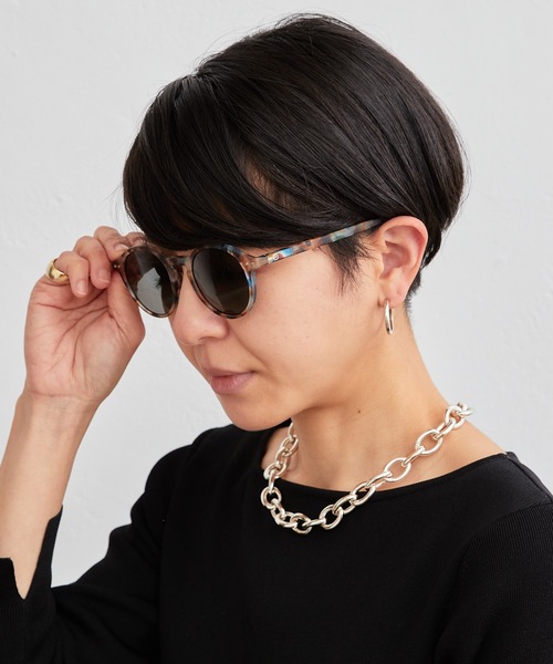 IZIPIZI（イジピジ）の「IZIPIZI イジピジ SUNGLASS 99.9％UVカット サングラス（サングラス・レディース・イエロー/ブルー/ブラック/ブラウン/カーキ/アイボリー/バイオレット・フリー）」の10枚目の写真