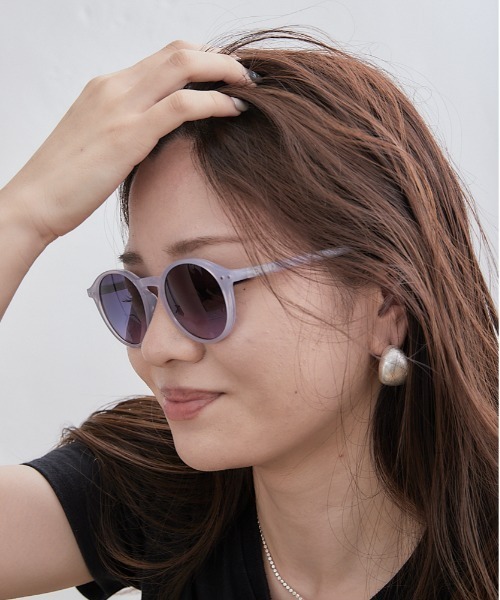 IZIPIZI（イジピジ）の「IZIPIZI イジピジ SUNGLASS 99.9％UVカット サングラス（サングラス・レディース・イエロー/ブルー/ブラック/ブラウン/カーキ/アイボリー/バイオレット・フリー）」の16枚目の写真