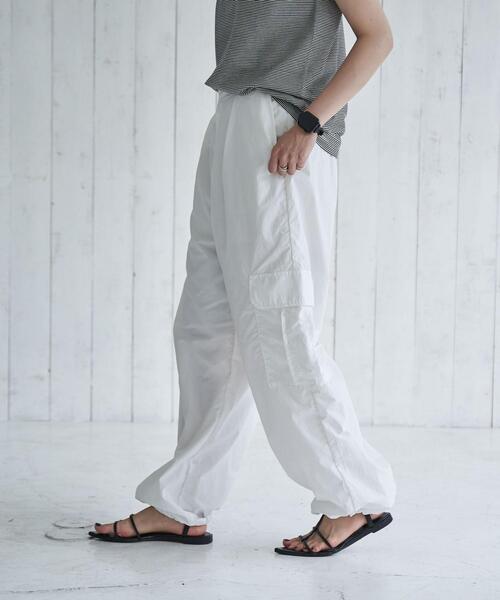 coen（コーエン）の「ナイロンパラシュートカーゴパンツ（カーゴパンツ・レディース・ホワイト/ブラック・S/M/L）」の6枚目の写真