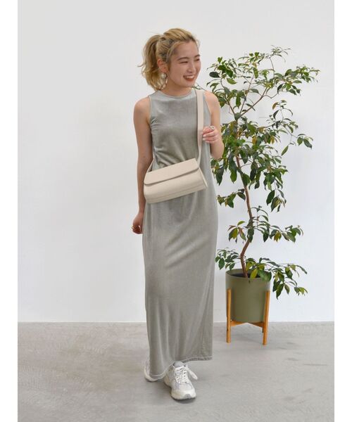 Ungrid（アングリッド）の「フェイクレザーショルダーバッグ（ショルダーバッグ・レディース・ブラック/アイボリー・FREE）」の9枚目の写真