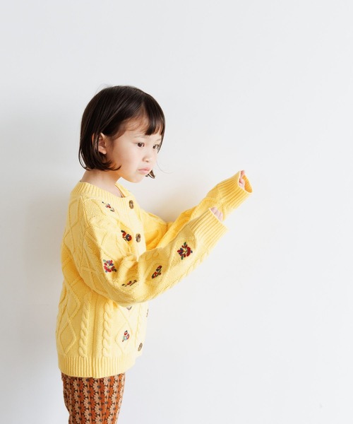 LOWRYS FARM（ローリーズファーム）の「フラワーシシュウカーデ　967923（カーディガン/ボレロ・キッズ・ネイビー/イエロー/アイボリー・110cm/120cm/130cm/140cm/150cm）」の8枚目の写真