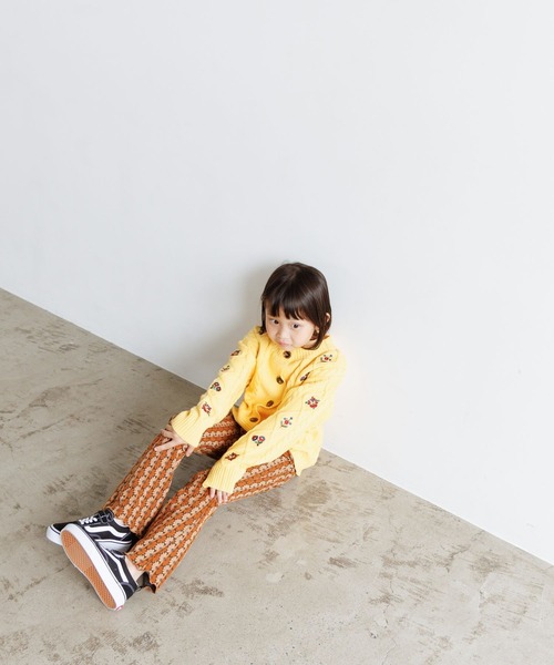 LOWRYS FARM（ローリーズファーム）の「フラワーシシュウカーデ　967923（カーディガン/ボレロ・キッズ・ネイビー/イエロー/アイボリー・110cm/120cm/130cm/140cm/150cm）」の6枚目の写真