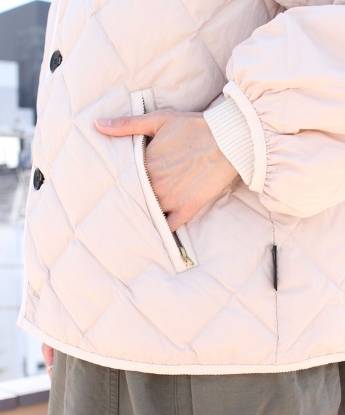 GYMPHLEX(ジムフレックス)の「GYMPHLEX/ジムフレックス キルトダウンパフスリーブジャケット QUILT DOWN PUFFSLEEVE JACKET A0432 NYM(ノーカラージャケット・レディース・ブラック/ホワイト系その他4・14)」の16枚目の写真