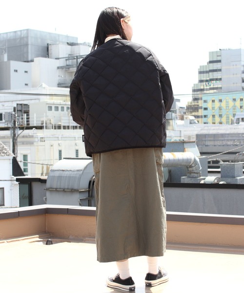 GYMPHLEX(ジムフレックス)の「GYMPHLEX/ジムフレックス キルトダウンパフスリーブジャケット QUILT DOWN PUFFSLEEVE JACKET A0432 NYM(ノーカラージャケット・レディース・ブラック/ホワイト系その他4・14)」の7枚目の写真