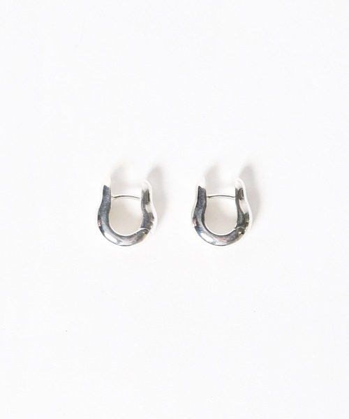 ANNIKA INEZ(アニカイネズ)の「Annika Inez/アニカ イネズ Ample Hinge Hoops, Mini ピアス(ピアス(両耳用)・レディース・シルバー・FREE)」の8枚目の写真