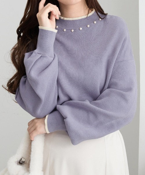 alotta(アロッタ)の「衿元パール調配色ミラノリブニット(ニット/セーター・レディース・ホワイト/ブルー/グレイッシュベージュ/ネイビー/ホワイト×ブラック/ピンク・L/M/3L/LL)」の21枚目の写真