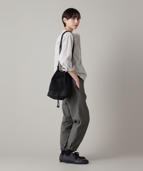 MHL.（エムエイチエル）の「COTTON CANVAS（ショルダーバッグ・レディース・ホワイト系その他2/ブラック・FREE）」の3枚目の写真