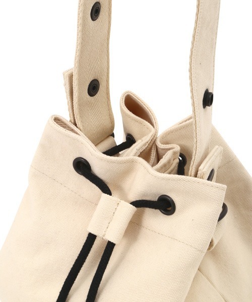 MHL.（エムエイチエル）の「COTTON CANVAS（ショルダーバッグ・レディース・ホワイト系その他2/ブラック・FREE）」の9枚目の写真
