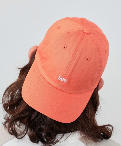 Lee(リー)の「Lee/リー NEW【KIDS・大人】Leeロゴキャップ(キャップ・メンズ・マスタード/ピンク/チャコールグレー/ブラック/ライトグレー/ダークグリーン/ライトブラウン/ワイン/ブラウン/ブラック系その他・MEDIUM/SMALL)」の1枚目の写真