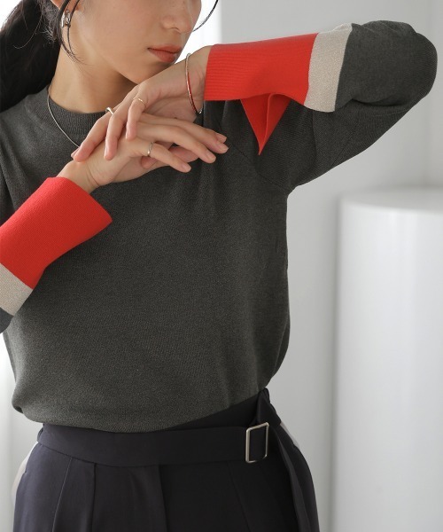 Bou Jeloud(ブージュルード)の「総針袖口配色ニットトップス(ニット/セーター・レディース・ネイビー/ベージュ/グレー・FREE)」の6枚目の写真