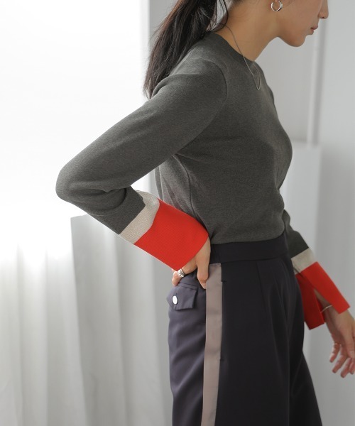 Bou Jeloud(ブージュルード)の「総針袖口配色ニットトップス(ニット/セーター・レディース・ネイビー/ベージュ/グレー・FREE)」の9枚目の写真