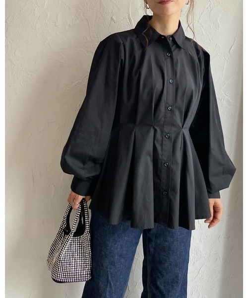 She's Closet(シーズクローゼット)の「ウエストタック長袖パフスリーブフレアペプラムブラウス(シャツ/ブラウス・レディース・ブルー/オフホワイト/ブラック/サンドベージュ・FREE)」の7枚目の写真