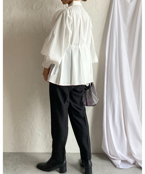 She's Closet(シーズクローゼット)の「ウエストタック長袖パフスリーブフレアペプラムブラウス(シャツ/ブラウス・レディース・ブルー/オフホワイト/ブラック/サンドベージュ・FREE)」の12枚目の写真