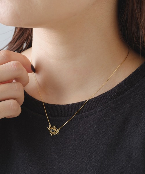 aquvii（アクビ）の「アクビ rock eye necklace（ネックレス・レディース・ブルー/ブラック・フリー）」の2枚目の写真