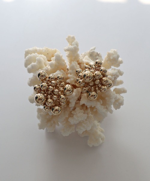 CEMONEMO(セモネモ)の「メタル つぶつぶ ボリュームピアス(ピアス(両耳用)・レディース・ゴールド/シルバー・FREE)」の10枚目の写真