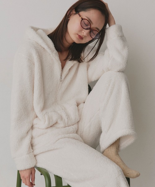 ad thie(アドティエ)の「ボア パーカー&ロングパンツ ルームウェア セットアップ(ルームウェア/パジャマ・レディース・ナチュラル/ミント/オフホワイト/ブルー/ブラック/チャコール/ピンク/ネイビー・FREE)」の2枚目の写真