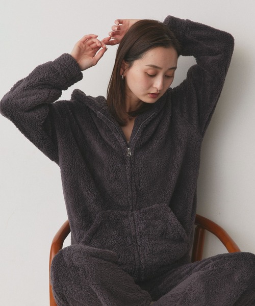 ad thie(アドティエ)の「ボア パーカー&ロングパンツ ルームウェア セットアップ(ルームウェア/パジャマ・レディース・ナチュラル/ミント/オフホワイト/ブルー/ブラック/チャコール/ピンク/ネイビー・FREE)」の3枚目の写真
