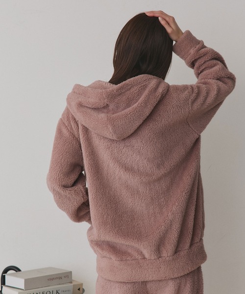 ad thie(アドティエ)の「ボア パーカー&ロングパンツ ルームウェア セットアップ(ルームウェア/パジャマ・レディース・ナチュラル/ミント/オフホワイト/ブルー/ブラック/チャコール/ピンク/ネイビー・FREE)」の16枚目の写真