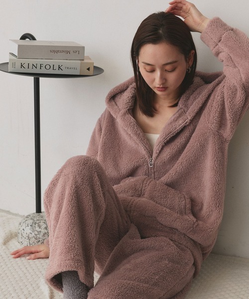 ad thie(アドティエ)の「ボア パーカー&ロングパンツ ルームウェア セットアップ(ルームウェア/パジャマ・レディース・ナチュラル/ミント/オフホワイト/ブルー/ブラック/チャコール/ピンク/ネイビー・FREE)」の14枚目の写真