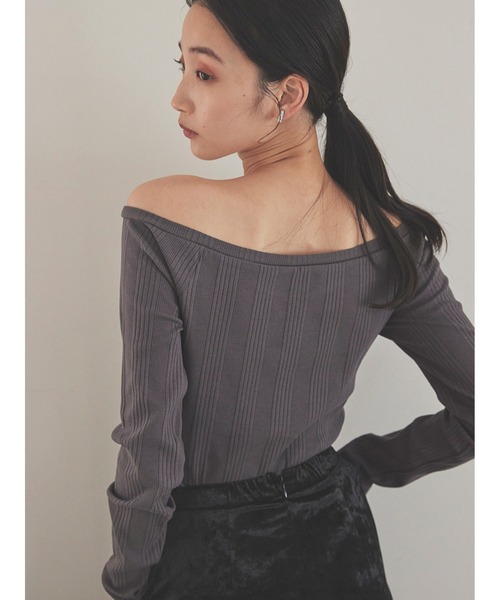 Stylevoice for xxx(スタイルヴォイスフォー)の「2WAYオフショルダーランダムテレコトップス(Tシャツ/カットソー・レディース・オフホワイト/グレー/ブラック・FREE)」の21枚目の写真