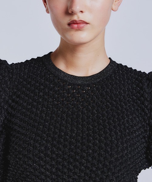 Sov.（ソブ）の「ボリュームスリーブニットトップス（ニット