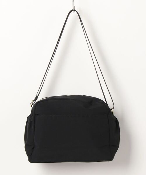 and it_（アンドイット）の「Legato Largo ふわり 洗える ショルダーバッグ（ショルダーバッグ・レディース・ダークグレー/オリーブ/ブラック/ブラウン/ベージュ/スモークピンク/ライトグレー・FREE）」の8枚目の写真