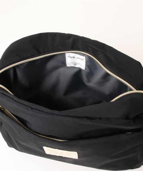 and it_（アンドイット）の「Legato Largo ふわり 洗える ショルダーバッグ（ショルダーバッグ・レディース・ダークグレー/オリーブ/ブラック/ブラウン/ベージュ/スモークピンク/ライトグレー・FREE）」の10枚目の写真