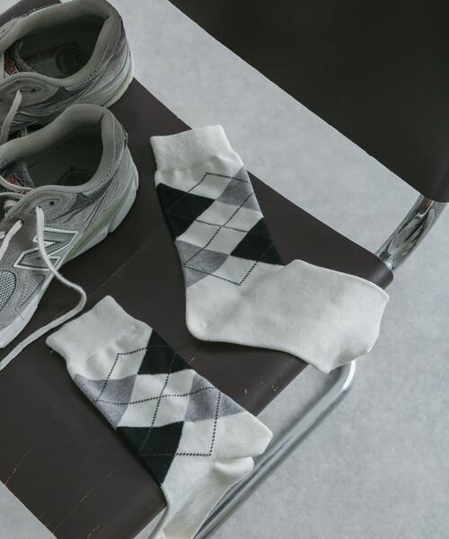 URBAN RESEARCH（アーバンリサーチ）の「『UR TECH』アーガイルソックス（ソックス/靴下・メンズ・ホワイト/グレー・25-28）」の3枚目の写真