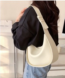 フェイクレザーワンハンドルハーフムーンハンドバッグ