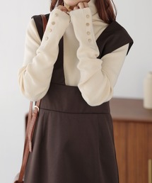 袖口ボタンリブニットタートルネックプルオーバー