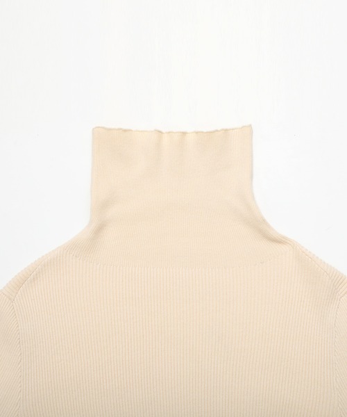 nouvellemoi（ヌーベルモイ）の「袖口ボタンリブニットタートルネックプルオーバー（ニット/セーター・レディース・グレー/ブラック/グリーン/アイボリー・FREE）」の13枚目の写真