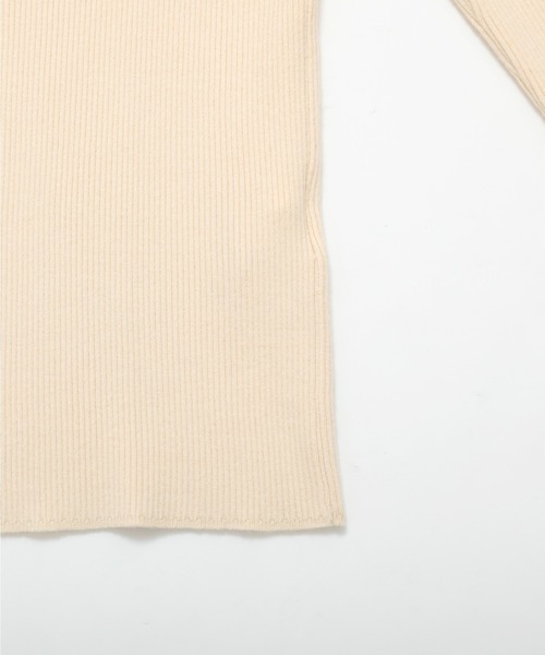 nouvellemoi（ヌーベルモイ）の「袖口ボタンリブニットタートルネックプルオーバー（ニット/セーター・レディース・グレー/ブラック/グリーン/アイボリー・FREE）」の14枚目の写真