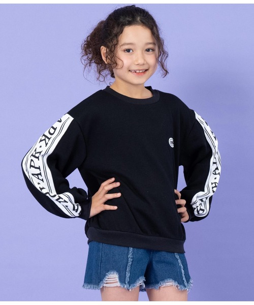 ANAP kids（アナップキッズ）の「袖ラインロゴ裏毛スウェットトレーナー（スウェット・キッズ・ブラック/ラベンダー・120cm/130cm/110cm）」の8枚目の写真