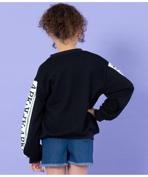 ANAP kids（アナップキッズ）の「袖ラインロゴ裏毛スウェットトレーナー（スウェット・キッズ・ブラック/ラベンダー・120cm/130cm/110cm）」の11枚目の写真