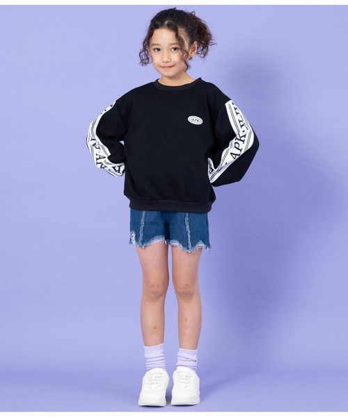 ANAP kids（アナップキッズ）の「袖ラインロゴ裏毛スウェットトレーナー（スウェット・キッズ・ブラック/ラベンダー・120cm/130cm/110cm）」の12枚目の写真