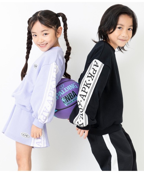 ANAP kids（アナップキッズ）の「袖ラインロゴ裏毛スウェットトレーナー（スウェット・キッズ・ブラック/ラベンダー・120cm/130cm/110cm）」の6枚目の写真