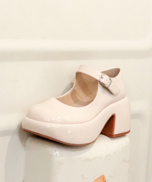 byあしながおじさん（バイアシナガオジサン）の「厚底おでこストラップパンプス　8740175（パンプス・レディース・ピンク/ブラック/アイボリー/クリアブラック/ブラック系その他/クリアレッド/ホワイト・S/M/L/LL）」の22枚目の写真