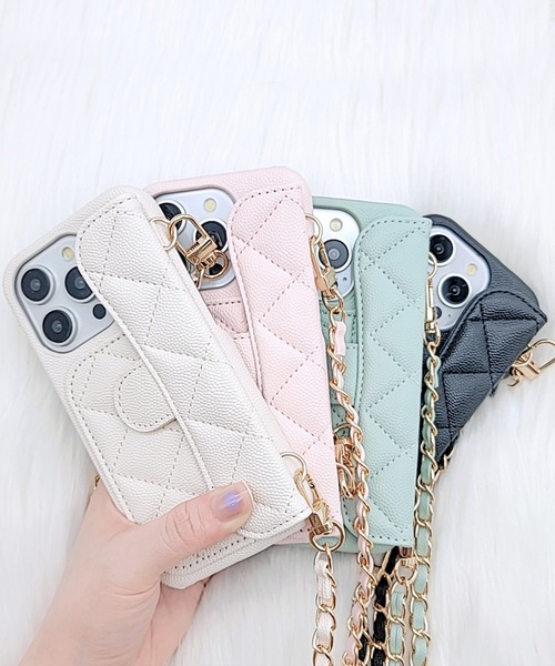 【ヴェルサーチ】キルティング iPhone12/12Proケース チェーン付 iPhone12/12Proケース】 クッションバンパー HEART QUILTING