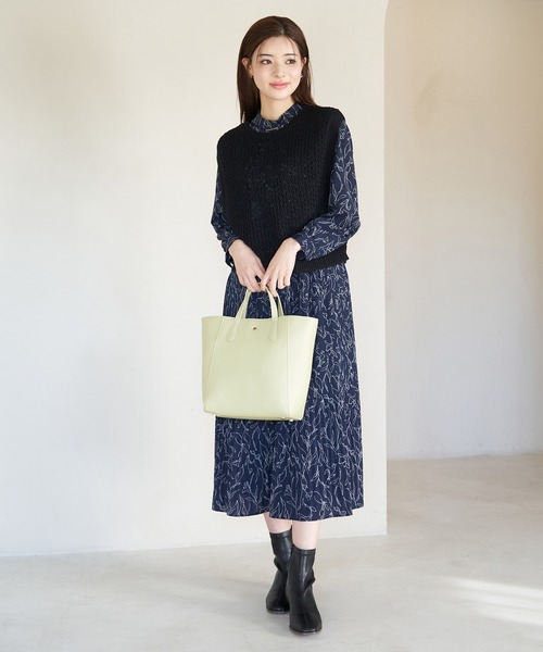 ROPE' PICNIC（ロペピクニック）の「【ご好評につき追加生産・新色追加】透かし編みレイヤードベスト（ベスト・レディース・ブラック/ライトグレー/ベージュ系その他/グリーン系その他/サックスブルー・FREE）」の9枚目の写真