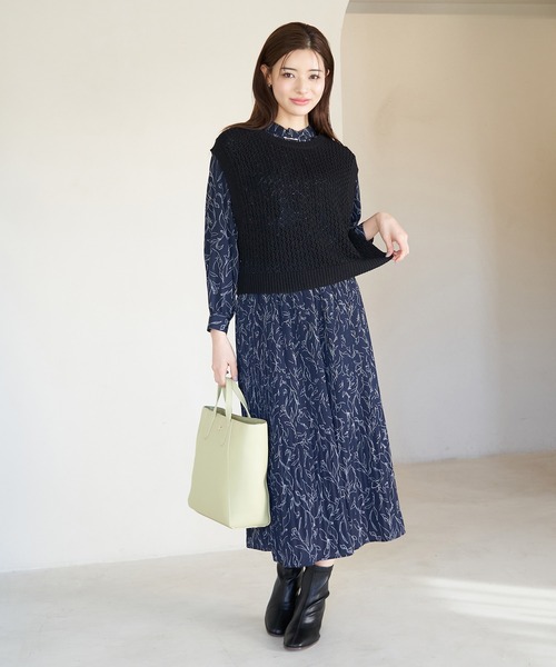 ROPE' PICNIC（ロペピクニック）の「【ご好評につき追加生産・新色追加】透かし編みレイヤードベスト（ベスト・レディース・ブラック/ライトグレー/ベージュ系その他/グリーン系その他/サックスブルー・FREE）」の10枚目の写真