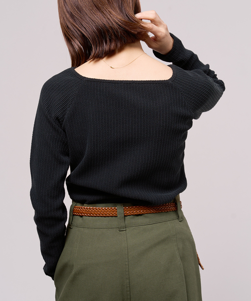 IENA LA BOUCLE(イエナラブークル)の「IENA LA BOUCLE フリルストライプスクエアネックカットソー(Tシャツ/カットソー・レディース・ブラック/グリーン/ピンク・FREE)」の8枚目の写真