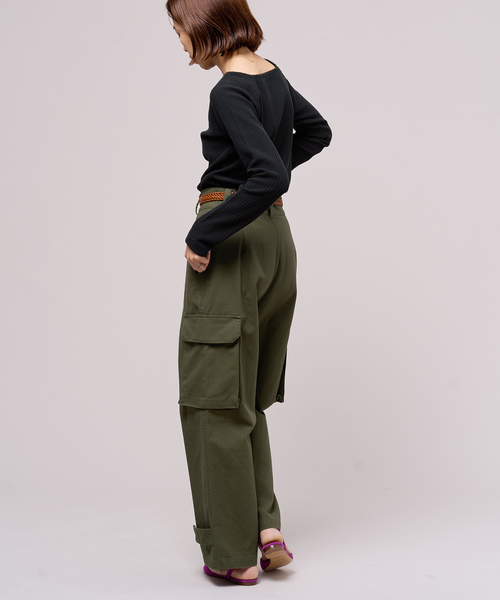 IENA LA BOUCLE(イエナラブークル)の「IENA LA BOUCLE フリルストライプスクエアネックカットソー(Tシャツ/カットソー・レディース・ブラック/グリーン/ピンク・FREE)」の13枚目の写真
