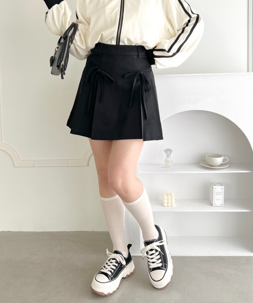 Loueme(ルエム)の「リボンプリーツミニスカパン(スカート・レディース・グレー/ベージュ/ブラック・M/S)」の12枚目の写真